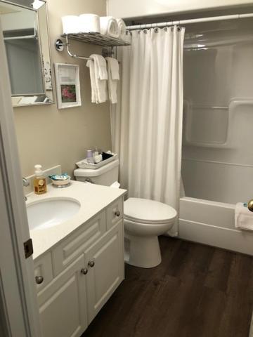 Casa Blanca Boutique Bed & Breakfast Niagara-on-the-Lake ภายนอก รูปภาพ